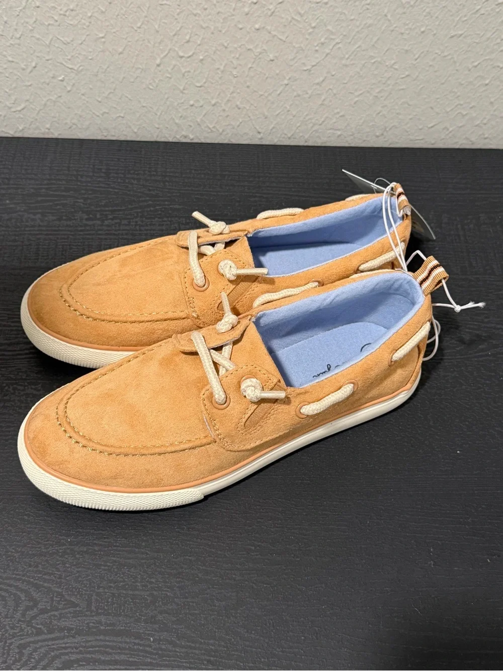 Cat & Jack Boys Size 1 Suede Boat Shoes in Tan
